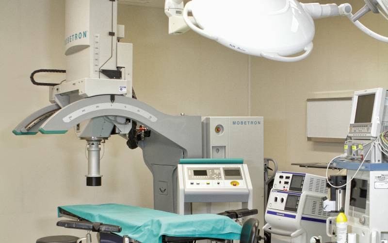 Acelerador de electrones para radioterapia intraoperatoria