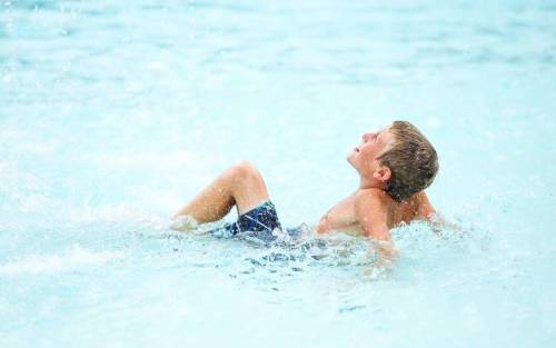 El cloro de la piscina y los problemas respiratorios