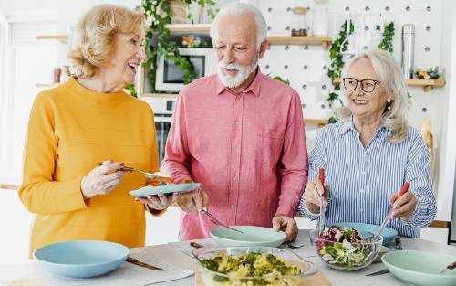 Cuidados básicos a partir de los 65 para vivir con salud