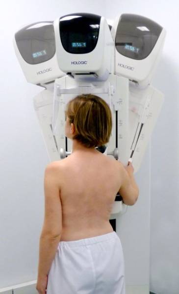 Tomosíntesis, para la toma y tratamiento de imágenes