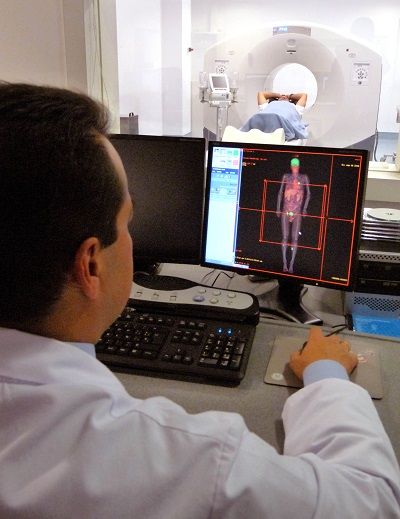 Momento de la prueba de PET-TAC con PSMA