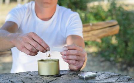 El tabaco de liar es igual de perjudicial